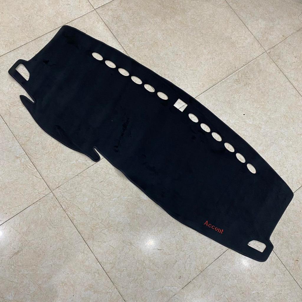 Thảm Taplo Accent 2018 2019 2020 2021 2022 2023 2024 Màu Đen Chất Liệu Nhung Lông Cừu Đế Có Chống Trượt, chuẩn form xe