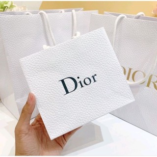 Hộp quà DIOR, Túi hãng DIOR kèm thiệp làm quà tặng (Combo gồm: túi+ hộp gắn nơ+thiệp)