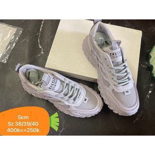 Giày thể thao sale rẻ sz