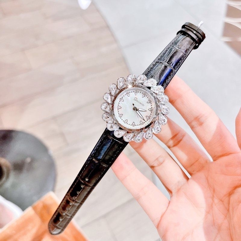 [Chính Hãng 100%] Đồng hồ nữ chính hãng Davena 31000 (D31000) mặt tròn  siz 36mm đính đá dây da đen chính hãng
