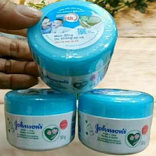 Kem dưỡng da Johnson's baby 50g chứa sữa và tinh chất gạo cho da ẩm mịn