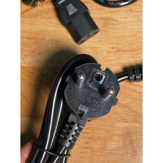 Dây nguồn máy tính 2 chấu cpu, switch, màn hình 10A, 250V, 3x0.75mm2, 1.8m hàng Việt Nam sản xuất