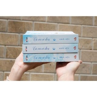Sách - Cá voi cô đơn - Hàm Yêm (Bản đặc biệt - Pre order - Full phụ kiện)