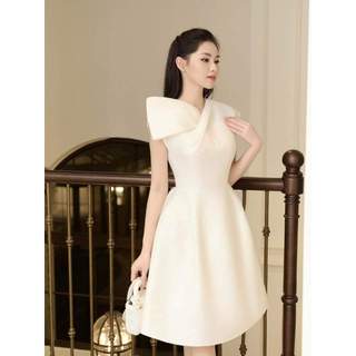 Đầm xòe dự tiệc sang trọng