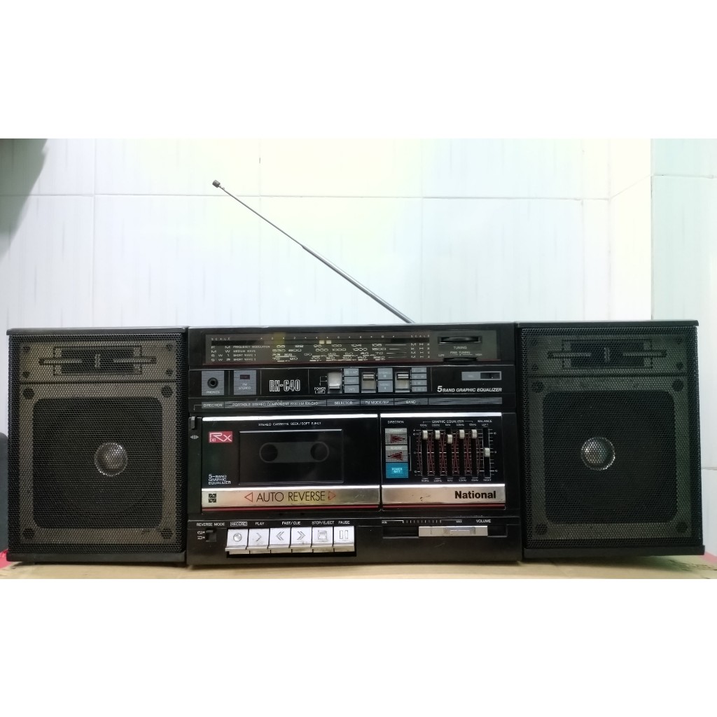 Radio cassette National RX-C40F đồ cũ nghe hay ok 100% ( có đường line gắn điện thoại vào )