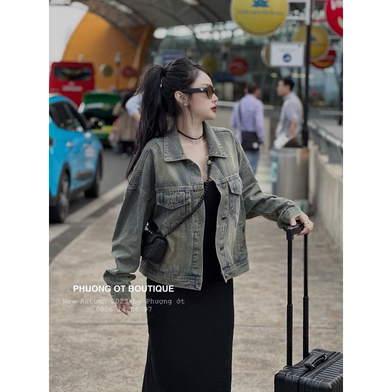 Áo khoác bò nữ dáng thụng thời trang thêu chữ sau