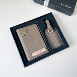 Passport cover Vuông Shop®️ da thật vân taiga cao cấp kèm tag hành lý