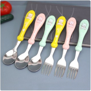 Thìa ăn cơm cho bé, bộ thìa nĩa inox tay càm bằng nhựa cao cấp BABO TBB01