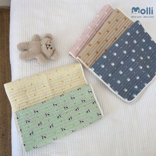Lót chống thấm cho bé Molli 45x70 cm, tấm lót thay bỉm họa tiết cao cấp