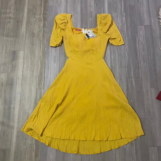 New đầm vàng tay phồng dài 107cm mã 195