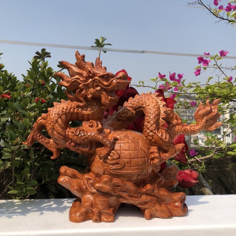 Tượng con rồng gỗ hương