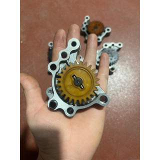 bơm nhớt rời. hàng cũ tháo xe.