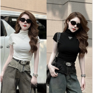 Áo croptop LOGO TAM GIÁC cổ cao dáng body chất thun tăm đẹp loại 1