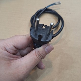 Dây nguồn của ấm siêu tốc