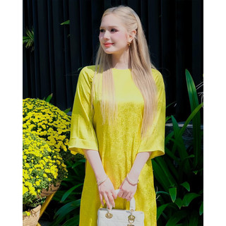 Áo dài gấm Liên Hoa xanh bơ
