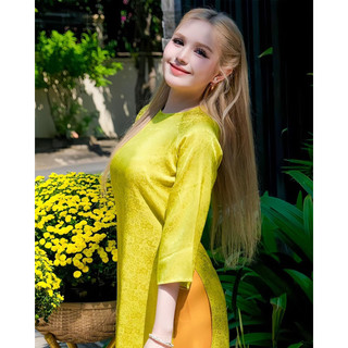 Áo dài gấm Liên Hoa xanh bơ