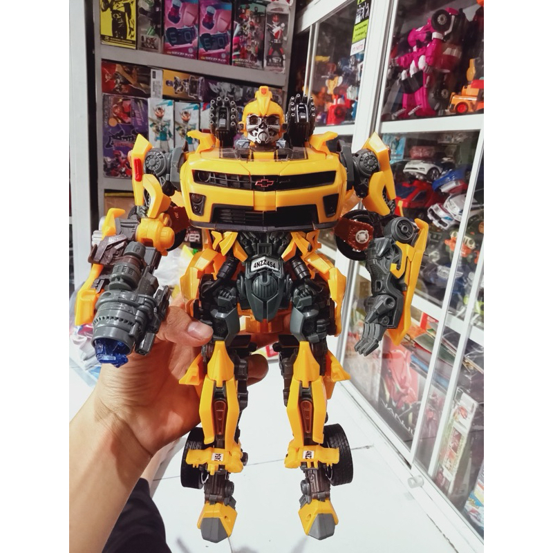 Đồ chơi mô hình transformer Bumblebee Leader Takara Tomy / Hasbro