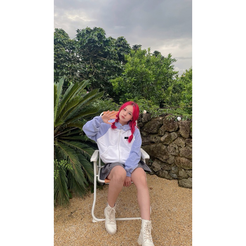 Áo khoác Hoodie zip-MOM SAYS I'M COOL- tay phối màu form boxy