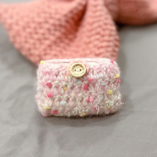 Túi mini đựng airpod bằng len handmade