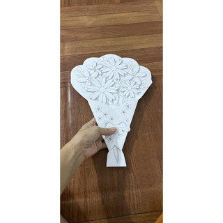 Thiệp tô màu handmade 8/3 và 20/10