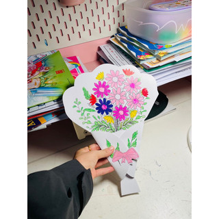 Thiệp tô màu handmade 8/3 và 20/10