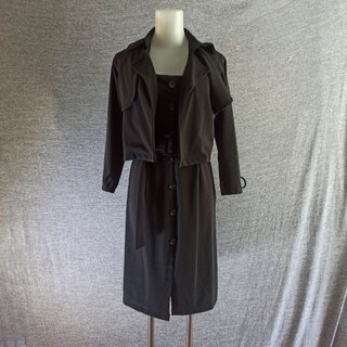 Set đầm xòe kèm áo khoác vest màu đen