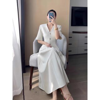 Set Áo Vest Đện Vai Kèm Chân Váy Thanh Lịch .