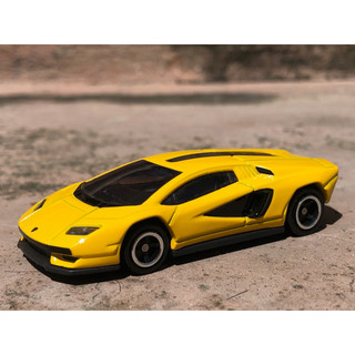 Xe mô hình Lamboghini Countach LPI 800-4 tỉ lệ 1:64