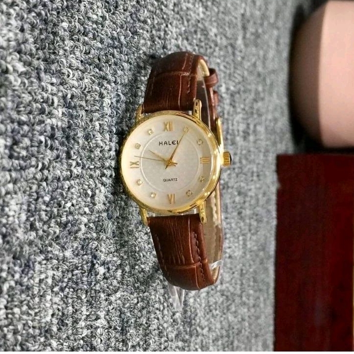 Đồng Hồ Nữ Halei Dây Da