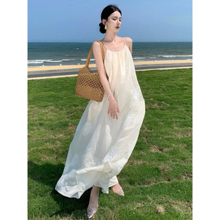 Váy Maxi Trắng 2 Dây Hở Lưng