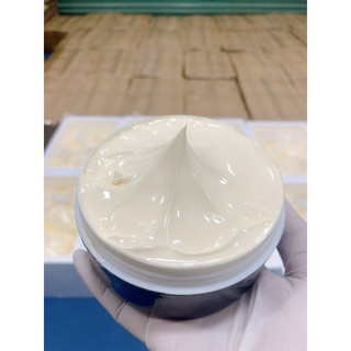 1 hủ kem cao cấp dùng thử