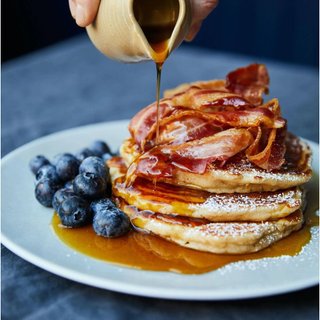 Syro lá phong Maple Syrup