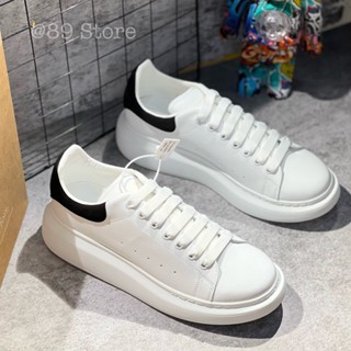 Giày mc queen nam nữ mcqueen tăng chiều cao alexander mcqueen trắng gót đen nhung cao cấp