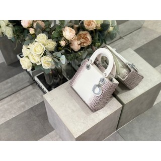 TÚI CD LADY BẠCH TẠNG SZ17 TAG ĐÁ