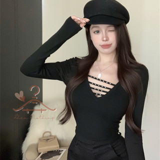 Áo thun body cổ V phối dây ngang phong cách trẻ trung, quyến rũ