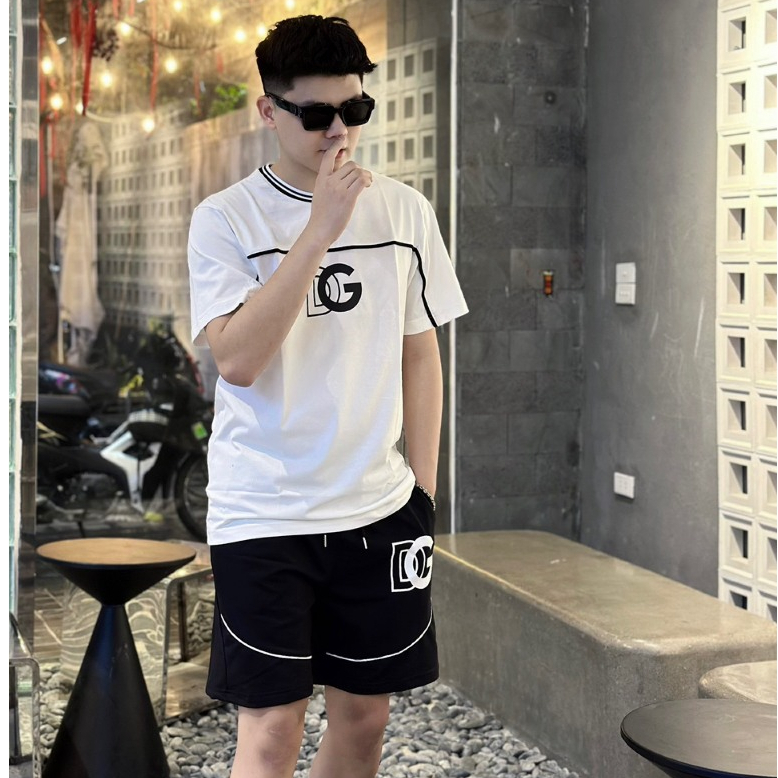 Bộ Thể Thao DG Nam Cộc Tay Phối Kẻ Trước Ngực Siêu Hot . Sét Phông Nam 2 Màu Đen Trắng Trẻ Trung Năng Động boy phố 2024