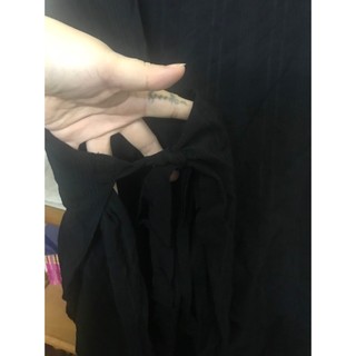 Váy đen bigsize kiểu lạ
