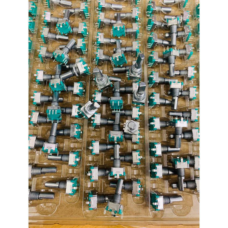 Set 2 cái Chiết áp vô cực 5 chân nhỏ cán vát dài 20mm ốc có bi