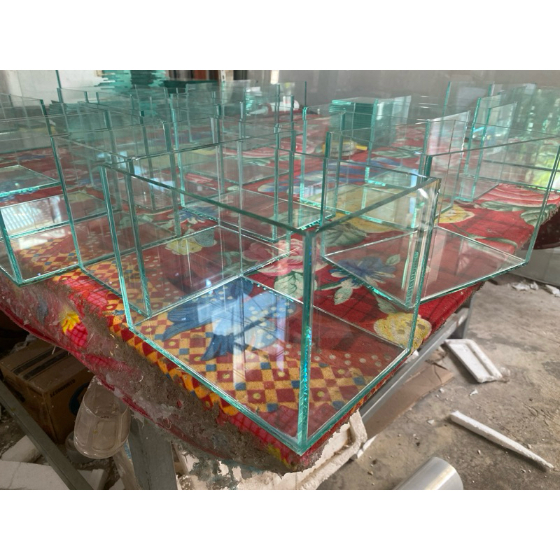 Bể cá mini 18x13x15