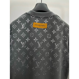 áo T-Shirt  phông LV