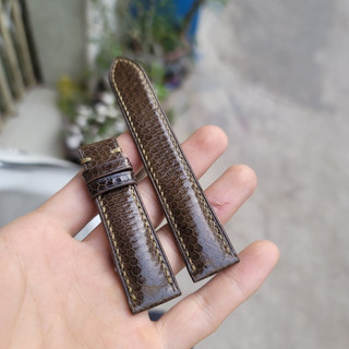 Dây đồng hồ da rắn biển Ý