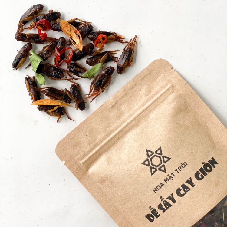 Dế Sấy Cay Giòn thực phẩm sấy làm đồ nhậu HOA MẶT TRỜI FARM