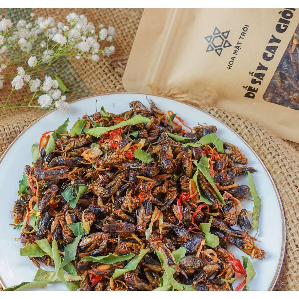 Dế Sấy Cay Giòn thực phẩm sấy làm đồ nhậu HOA MẶT TRỜI FARM