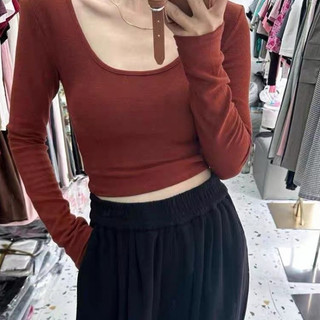 Áo thun ngắn cổ tròn ôm body