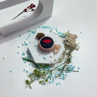 Dưỡng ủ môi ban đêm