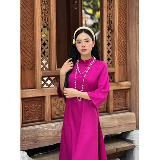 Áo dài gấm hoa mai đi lễ đầu năm