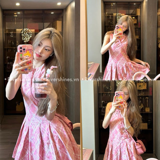 @RIVERSHINES.VN Váy kẻ sát nách hồng tiểu thư
