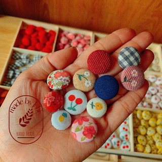 Nút bọc vải,  cúc áo vintage trang trí