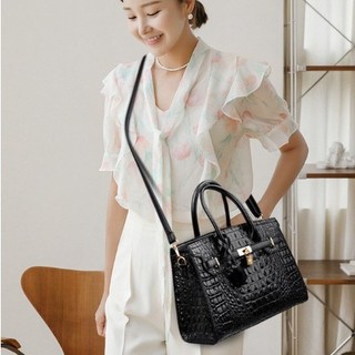 Túi xách nữ cầm tay Túi đeo chéo da PU cao cấp mặt trơn logo nổi thời trang công sở