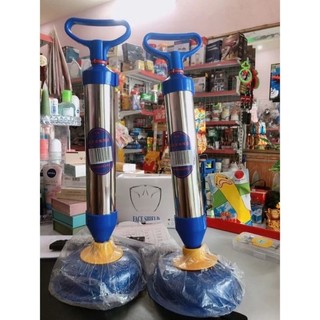 Bơm thụt thông tắc bồn cầu.
